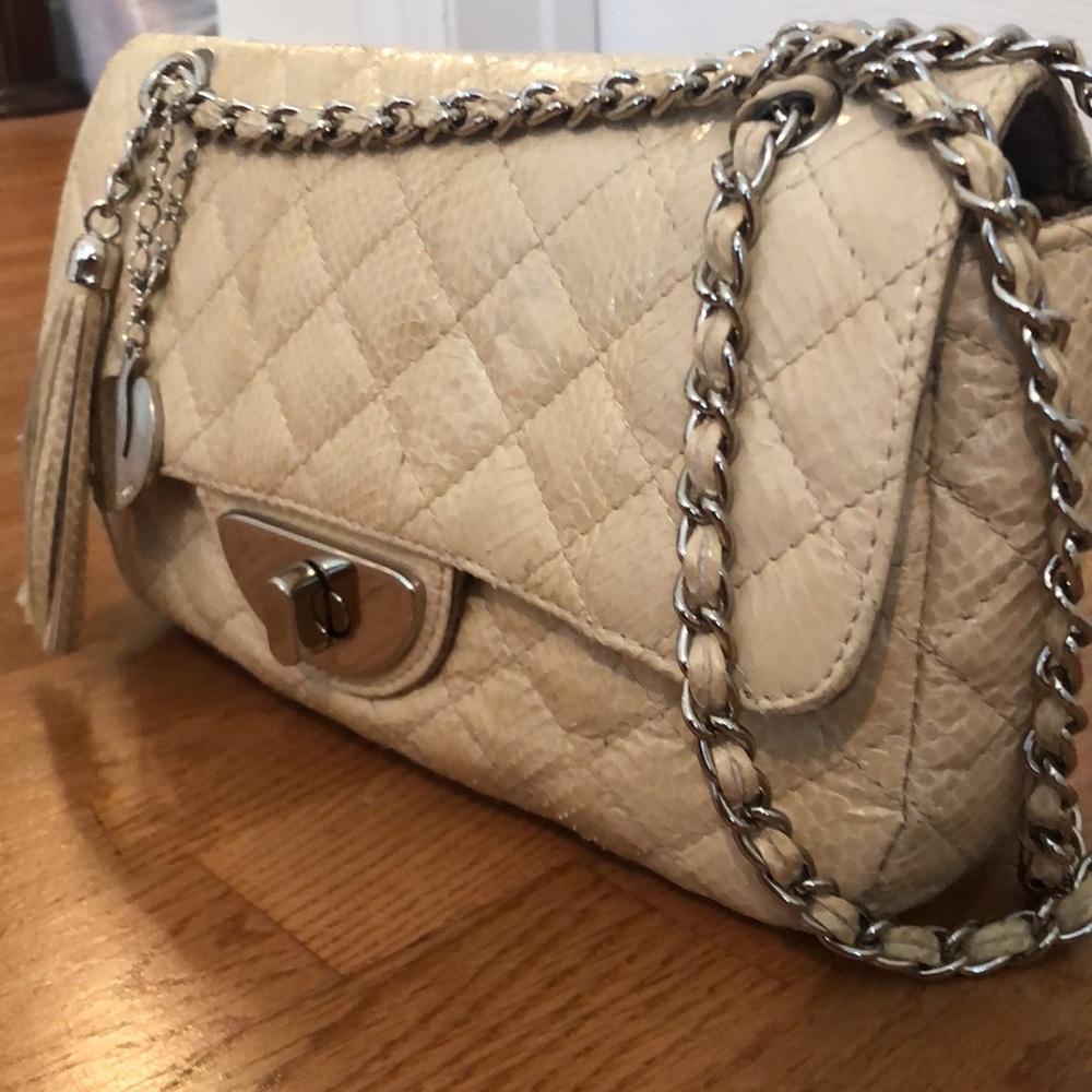Pure Collection Quilted Purse - Picture 2 of 9